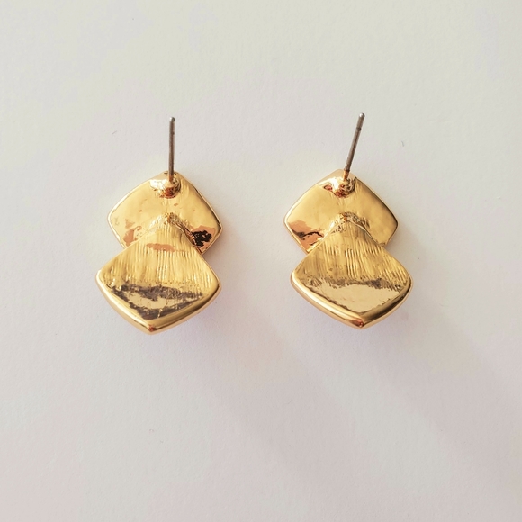 Minimalist Assymetrical Pastel Acrylic Earrings - Picture 3 of 5